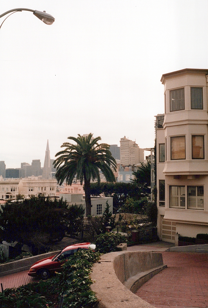 1995 - USA 015 (Lombard Street).jpg